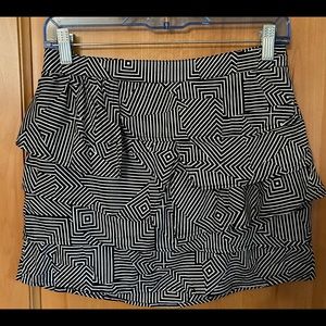 Volcom tiered mini skirt size 3 small